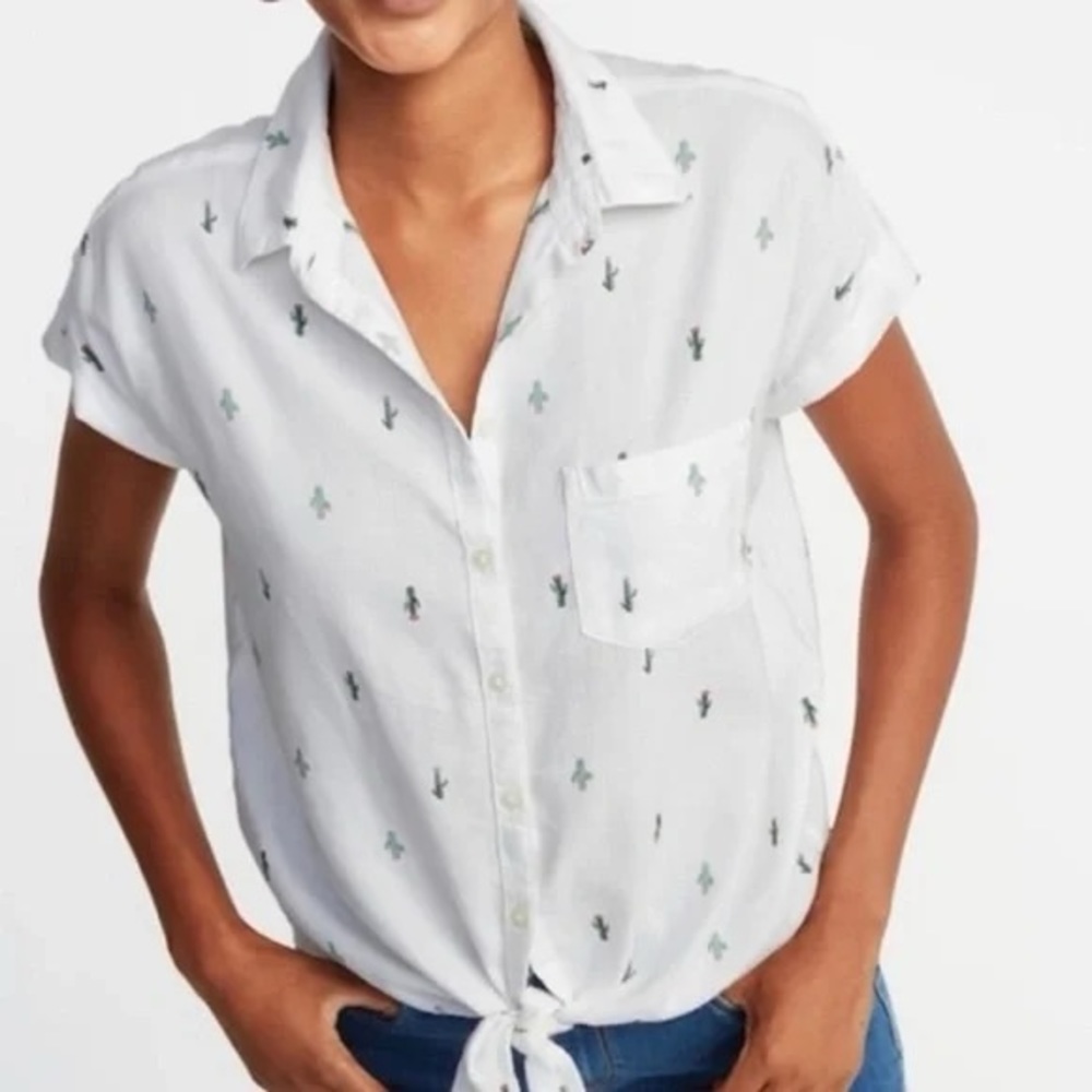 Cute cactus print tie front button down shirt